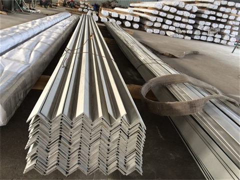 stainless-steel-angle-steel